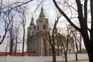 Msza św. @ Sanktuarium Chrystusa Cierniem Koronowanego i Krwi Zbawiciela w Paradyżu | Paradyż | Łódzkie | Polska