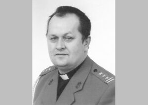 Pogrzeb śp. ks. kan. płk. Piotra Andrzeja Molendowskiego @ Parafia pw. św. Idziego w Suchej k. Pionek | Sucha | mazowieckie | Polska