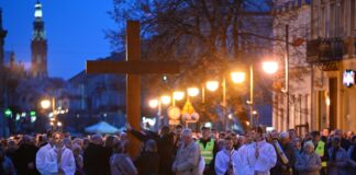 Zaproszenie na Drogę Krzyżową ulicami Radomia